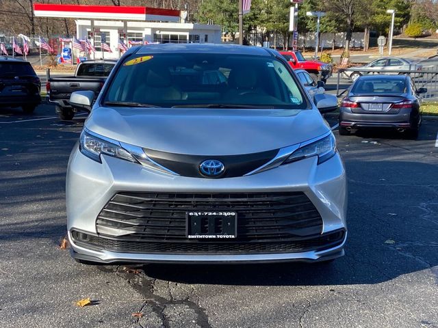 2021 Toyota Sienna LE