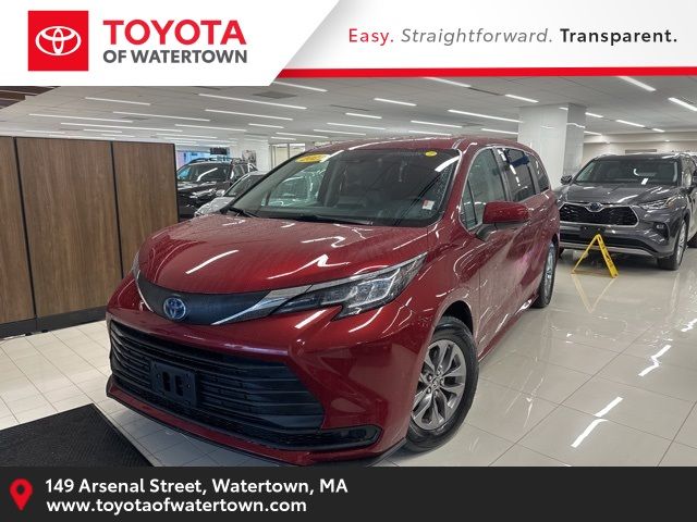 2021 Toyota Sienna LE