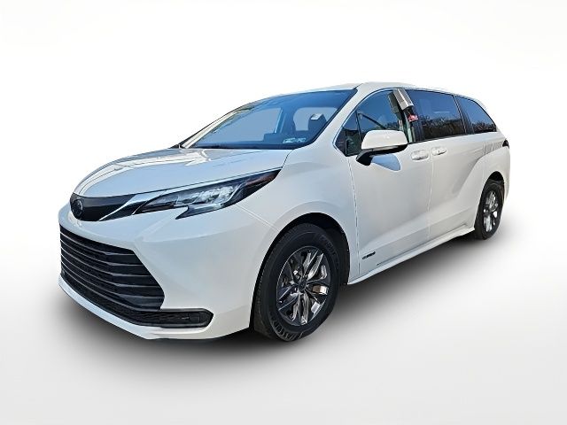 2021 Toyota Sienna LE