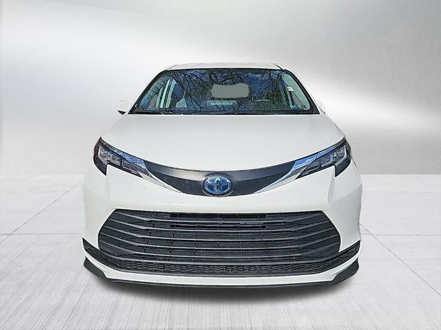 2021 Toyota Sienna LE