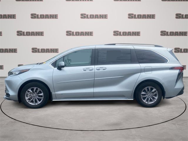 2021 Toyota Sienna LE