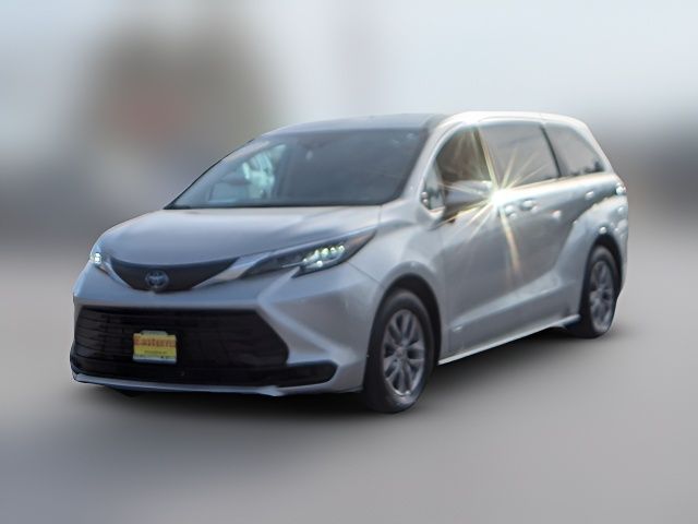 2021 Toyota Sienna LE