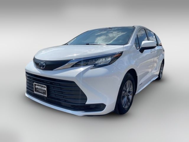 2021 Toyota Sienna LE