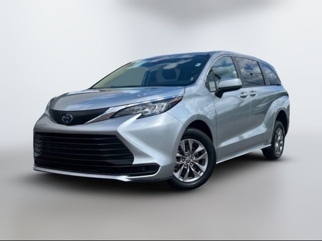 2021 Toyota Sienna LE