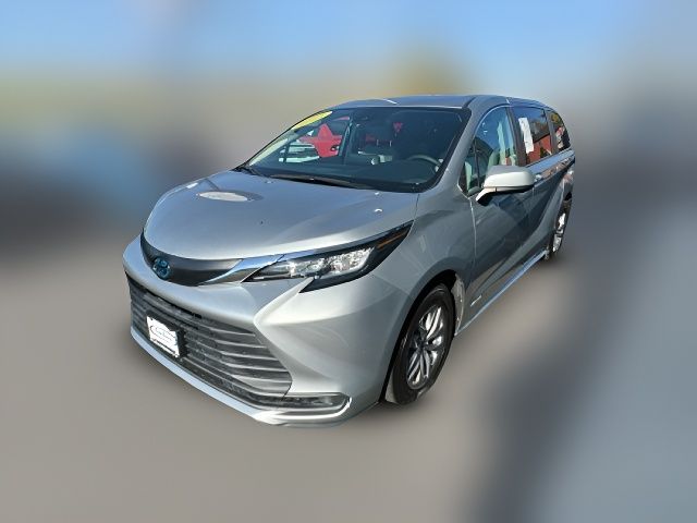 2021 Toyota Sienna LE