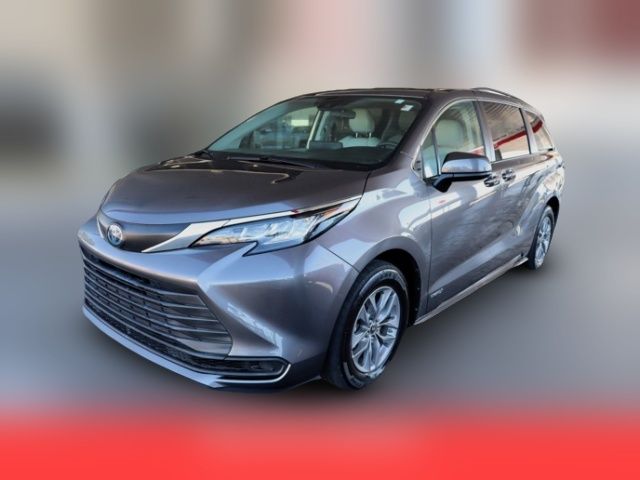 2021 Toyota Sienna LE