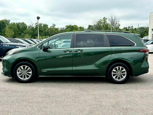 2021 Toyota Sienna LE