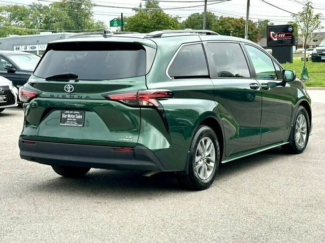 2021 Toyota Sienna LE