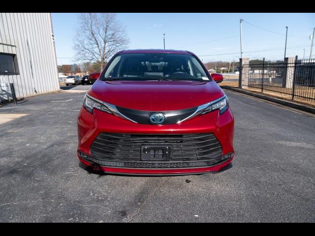 2021 Toyota Sienna LE