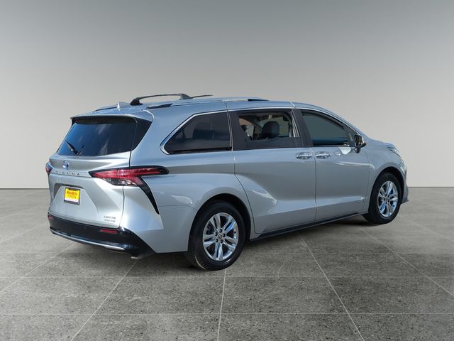 2021 Toyota Sienna Limited