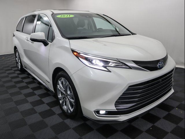 2021 Toyota Sienna Limited