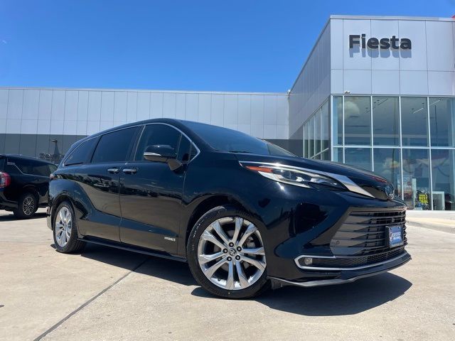 2021 Toyota Sienna Limited