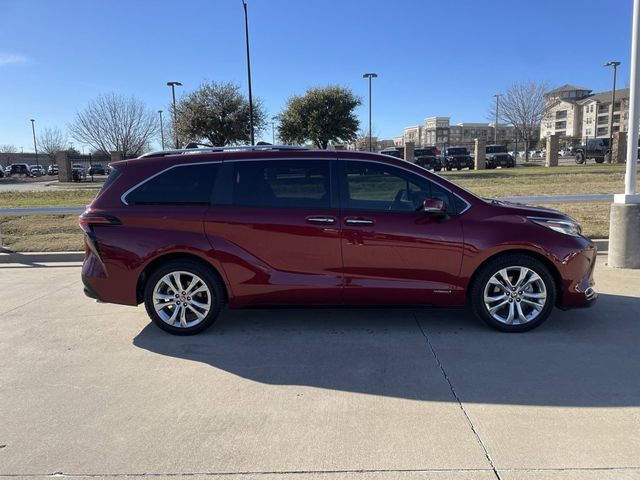 2021 Toyota Sienna Limited