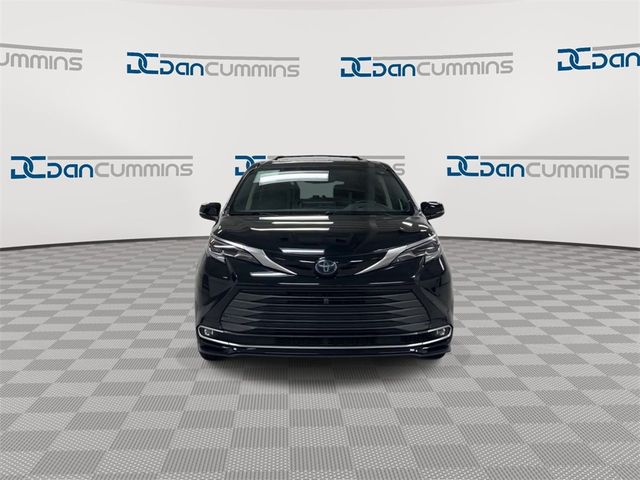 2021 Toyota Sienna Limited