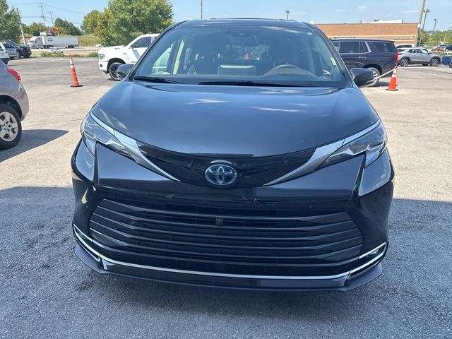 2021 Toyota Sienna Limited