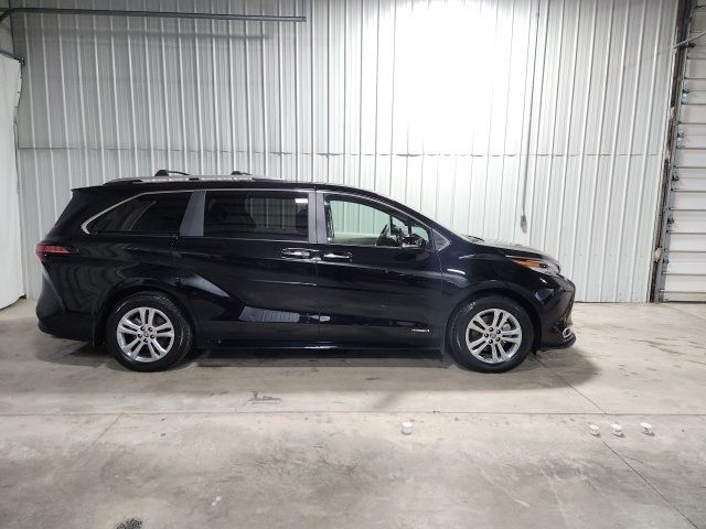 2021 Toyota Sienna Limited