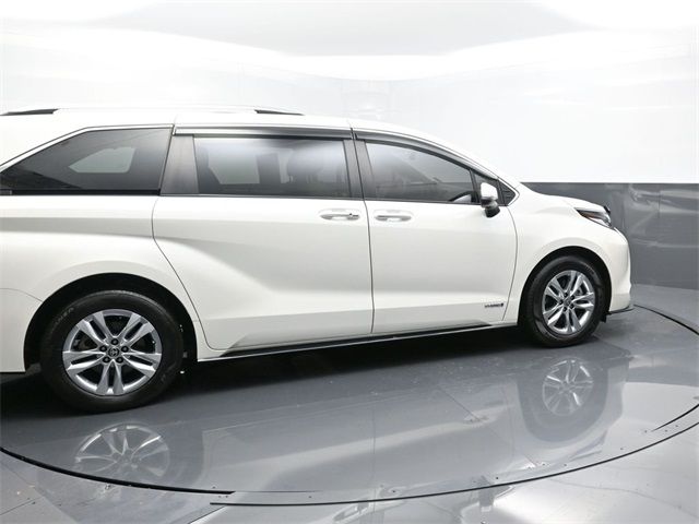 2021 Toyota Sienna Limited