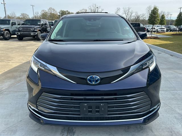 2021 Toyota Sienna Limited