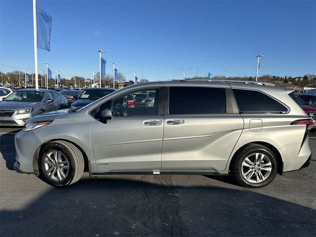 2021 Toyota Sienna Limited