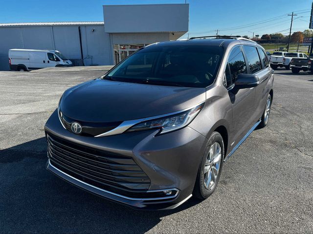 2021 Toyota Sienna Limited