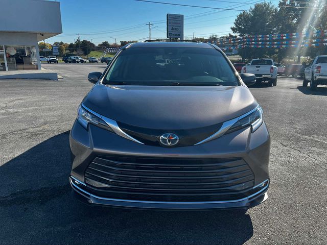 2021 Toyota Sienna Limited