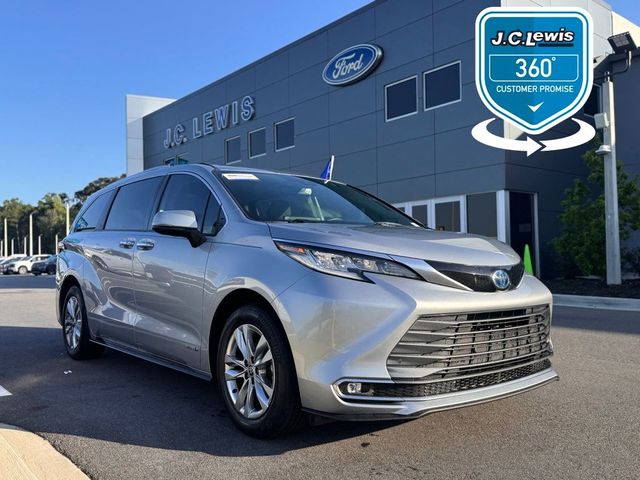 2021 Toyota Sienna Limited
