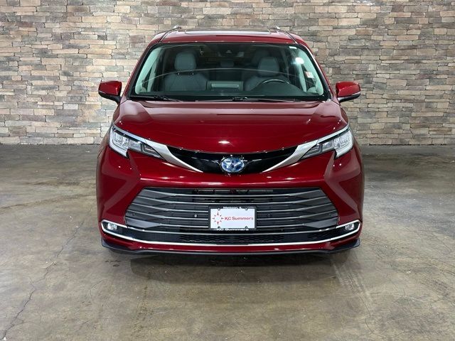 2021 Toyota Sienna Limited