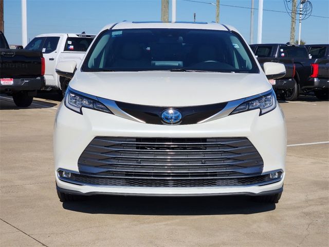 2021 Toyota Sienna Limited