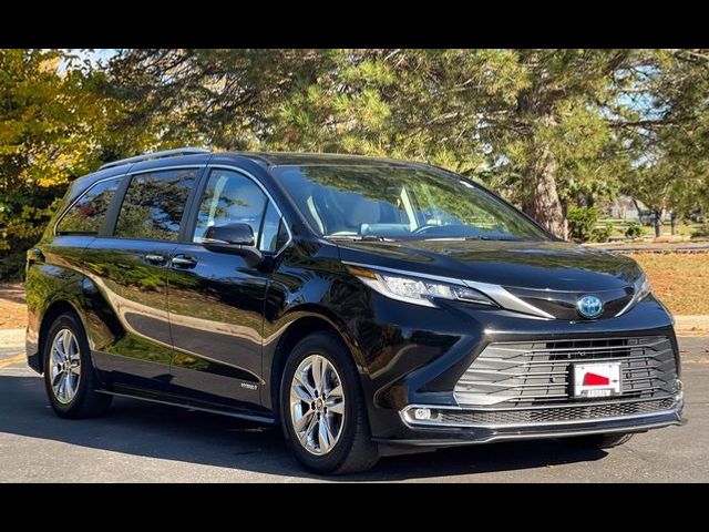 2021 Toyota Sienna Limited