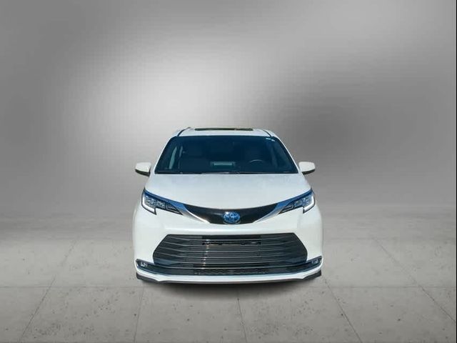 2021 Toyota Sienna Limited