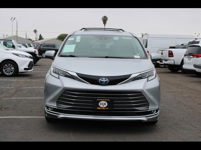 2021 Toyota Sienna Limited