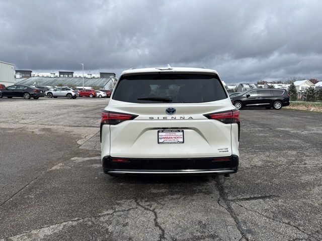 2021 Toyota Sienna Limited