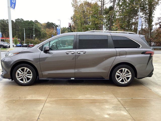 2021 Toyota Sienna Limited