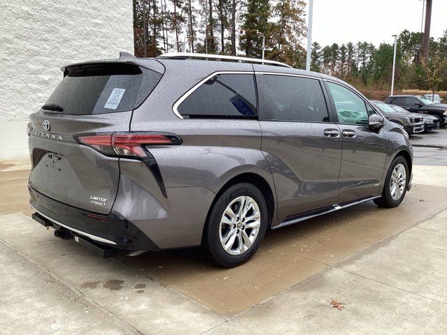 2021 Toyota Sienna Limited