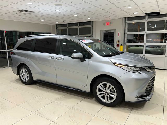 2021 Toyota Sienna Limited