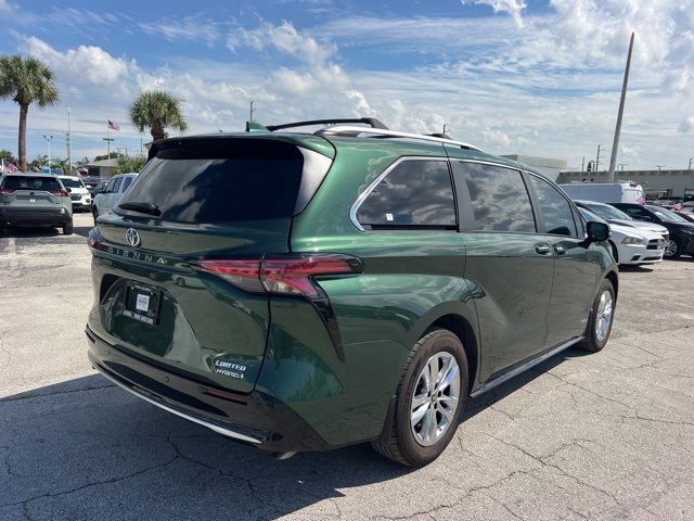 2021 Toyota Sienna Limited