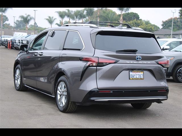 2021 Toyota Sienna Limited