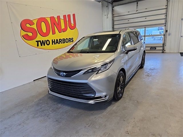 2021 Toyota Sienna Limited