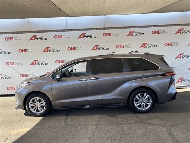 2021 Toyota Sienna Limited