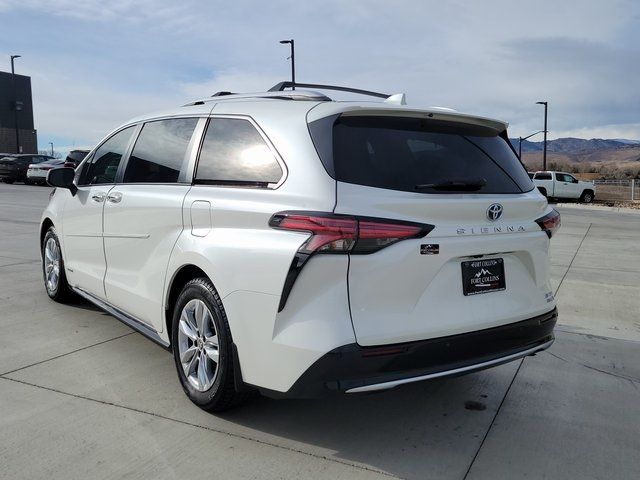 2021 Toyota Sienna Limited