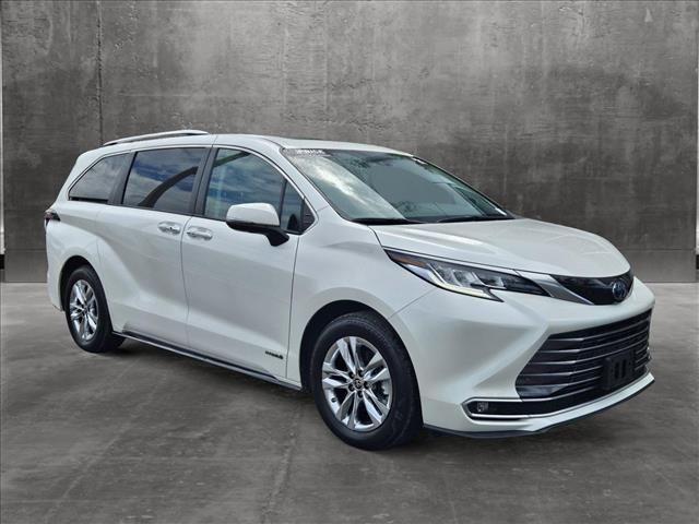 2021 Toyota Sienna Limited