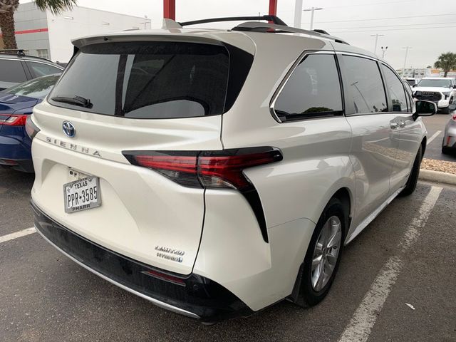 2021 Toyota Sienna Limited