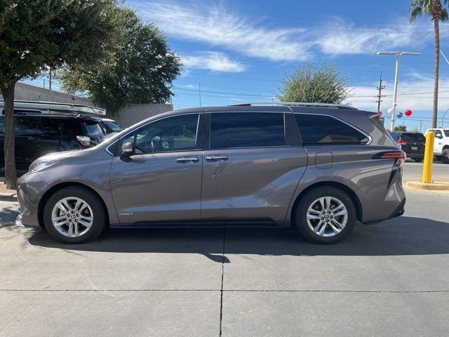 2021 Toyota Sienna Limited