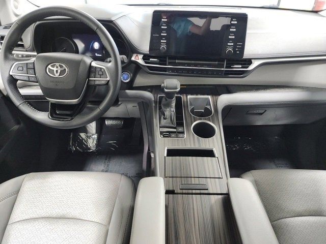 2021 Toyota Sienna Limited