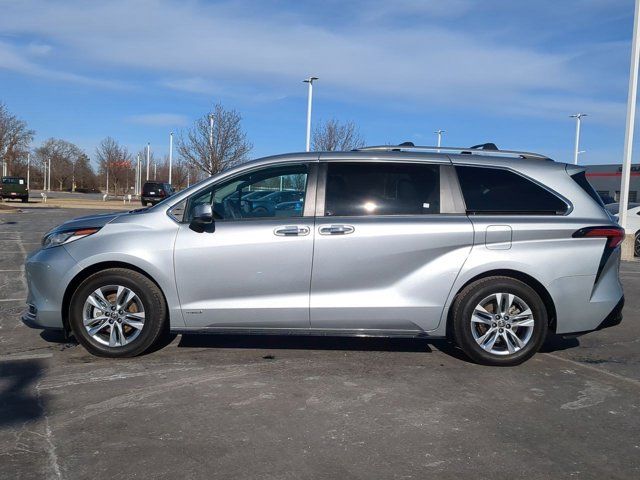 2021 Toyota Sienna Limited