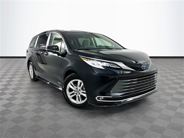 2021 Toyota Sienna Limited