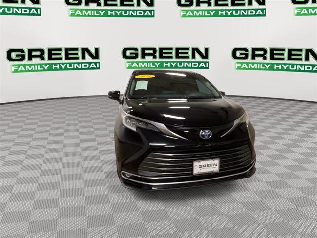 2021 Toyota Sienna Limited