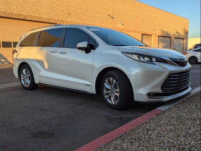 2021 Toyota Sienna Limited