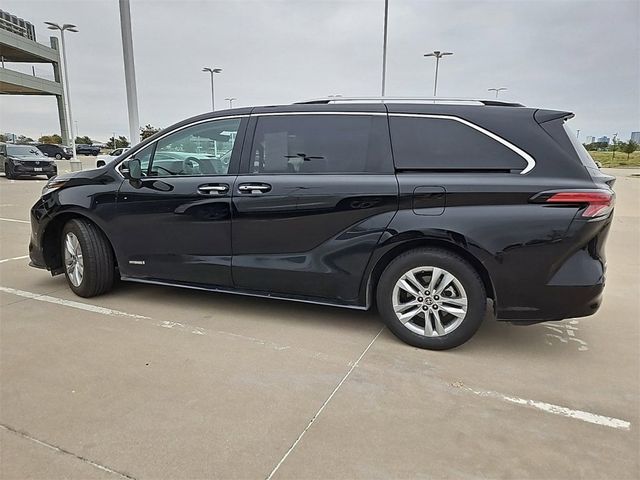 2021 Toyota Sienna Limited