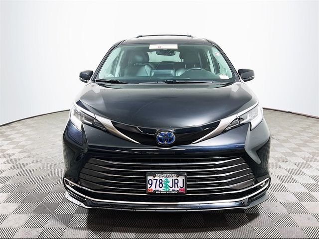 2021 Toyota Sienna Limited